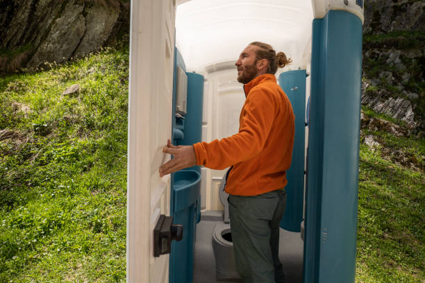 Best Portable restroom solutions  in Indnola, IA