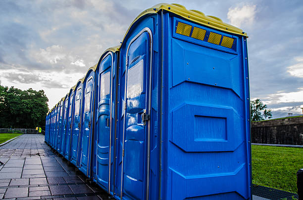 Best Luxury portable toilet rental  in Indnola, IA